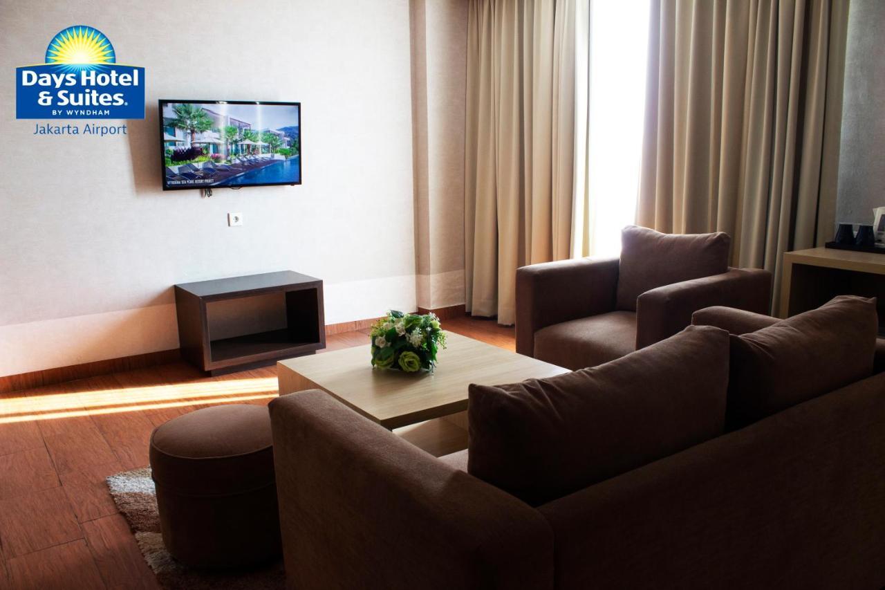 טנגרנג Days Hotel & Suites By Wyndham Jakarta Airport מראה חיצוני תמונה