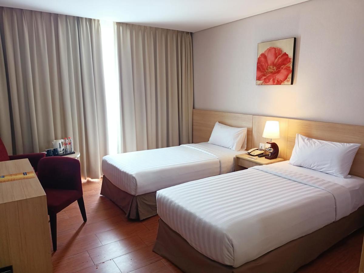 טנגרנג Days Hotel & Suites By Wyndham Jakarta Airport מראה חיצוני תמונה