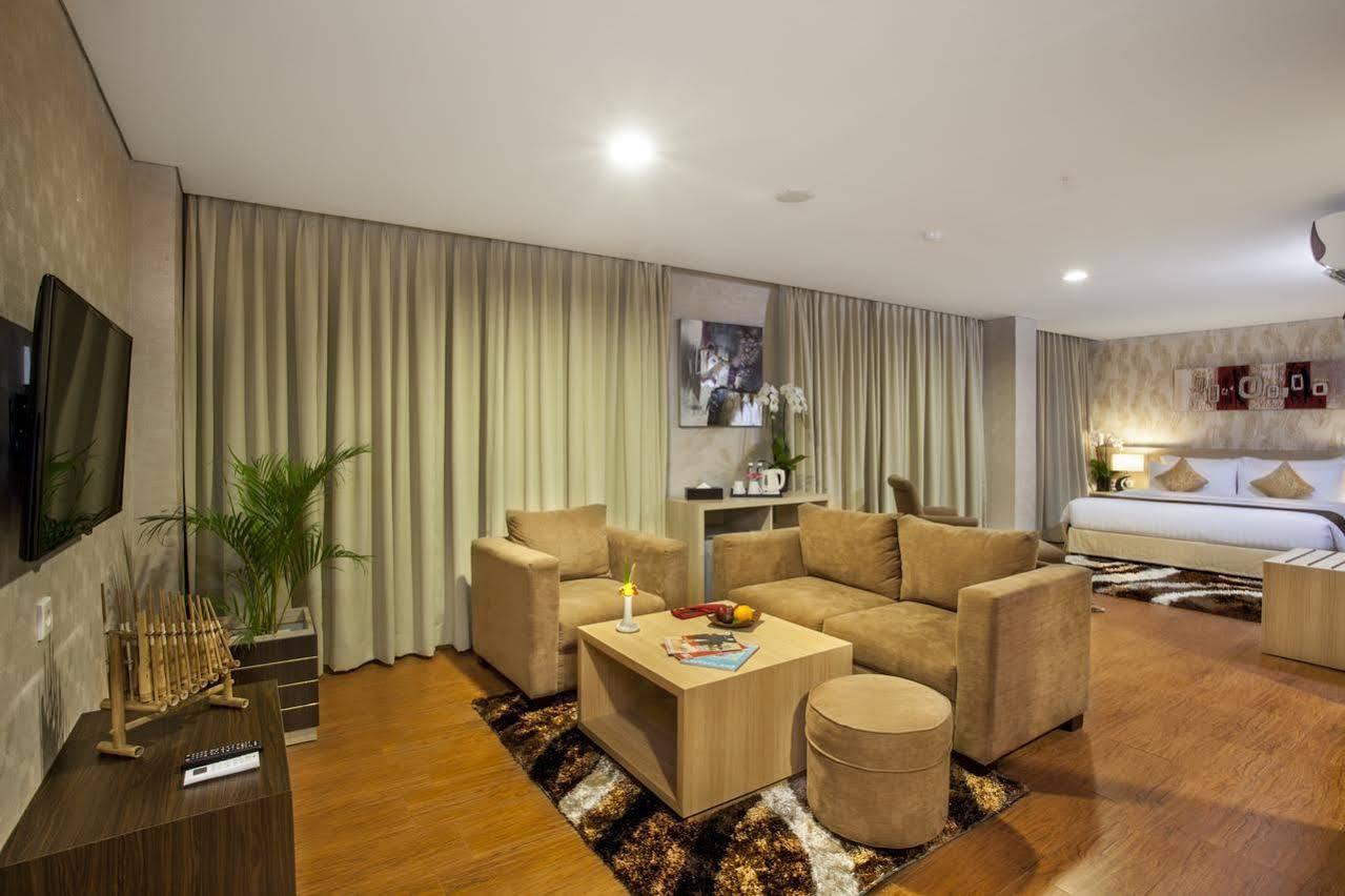 טנגרנג Days Hotel & Suites By Wyndham Jakarta Airport מראה חיצוני תמונה